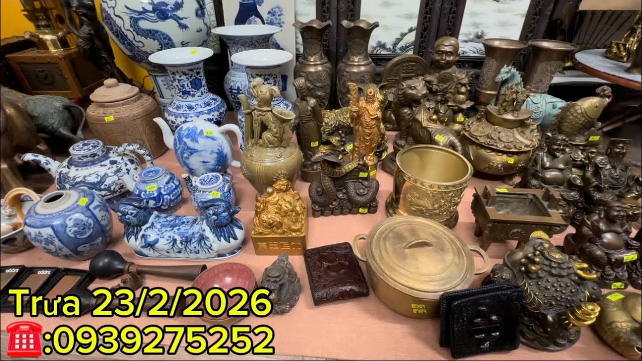 Trưa 23/2/2026 em giao lưu: nồi đồng - bóp da cá sấu - ấm trà gốm tàu cổ - lục bình cúc dây - đồ xưa