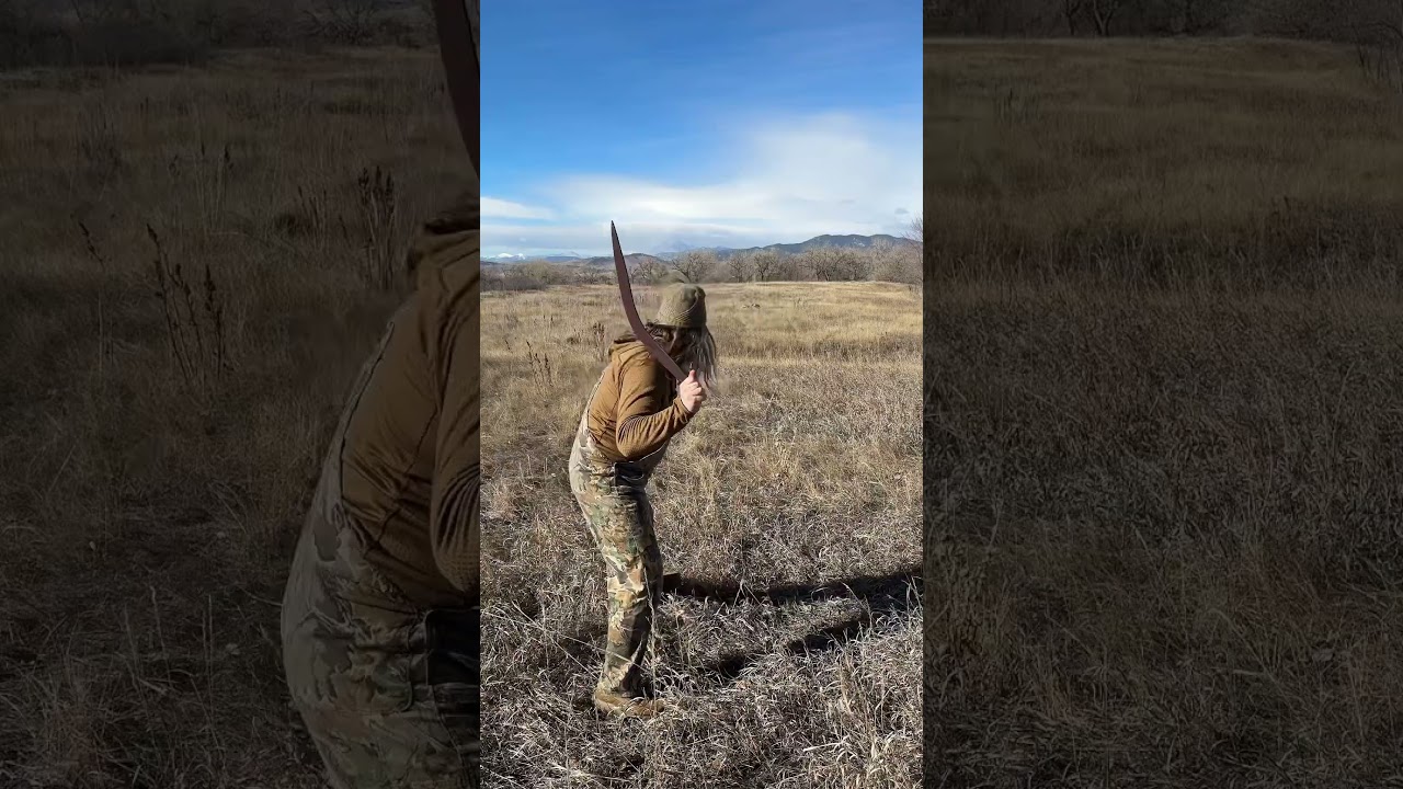 PRIMITIVE HUNTING Weapon | Throw Stick #survival #outdoorskills #survivalskills #throwers #boomerang