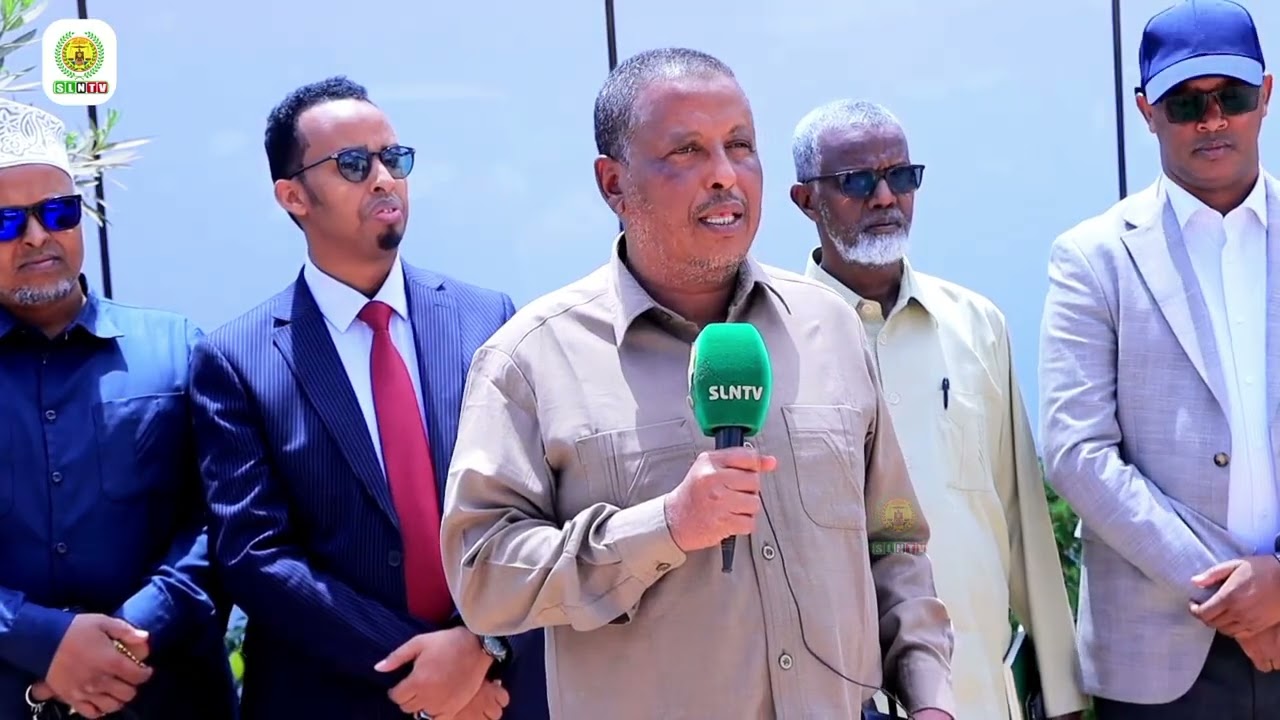 Gudoomiyaha Hay'adda Shaqaalaha Dawladda JSL oo Burco ka furay Shir lagaga hadlaayay daadajinta.
