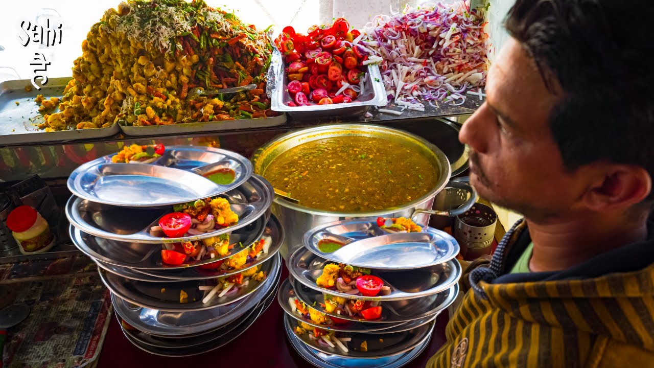 Punjab's Famous Desi Ghee Chur Chur Naan Thali | Street Food India