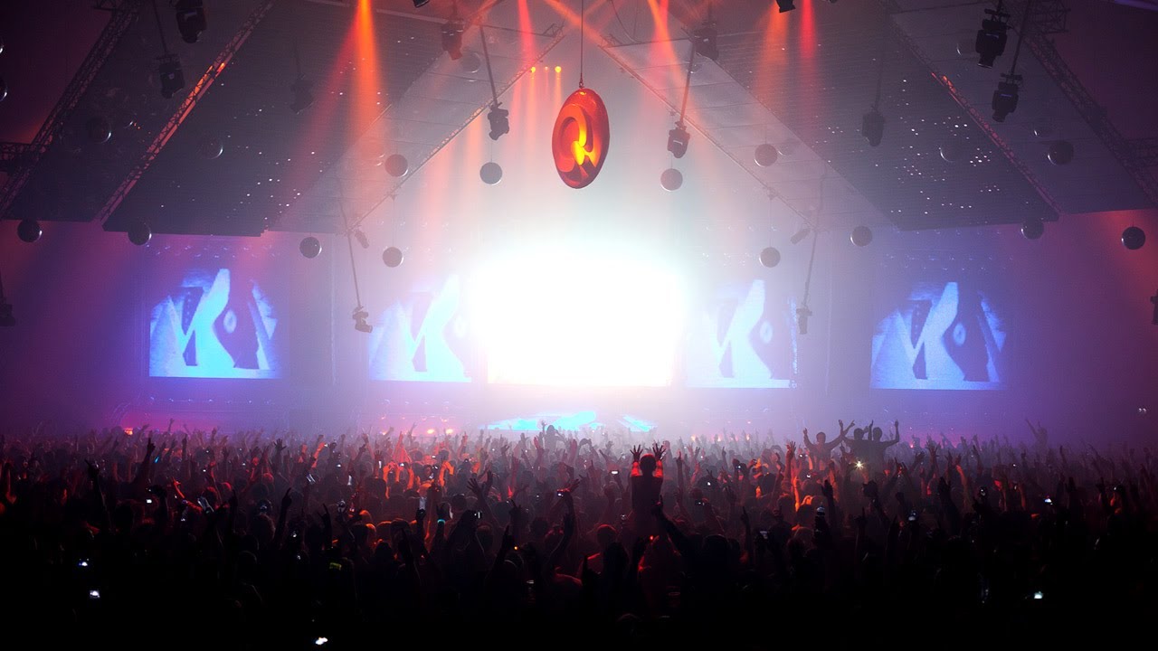 The Final Qountdown 2011-2012 - Intro Frontliner and first tracks