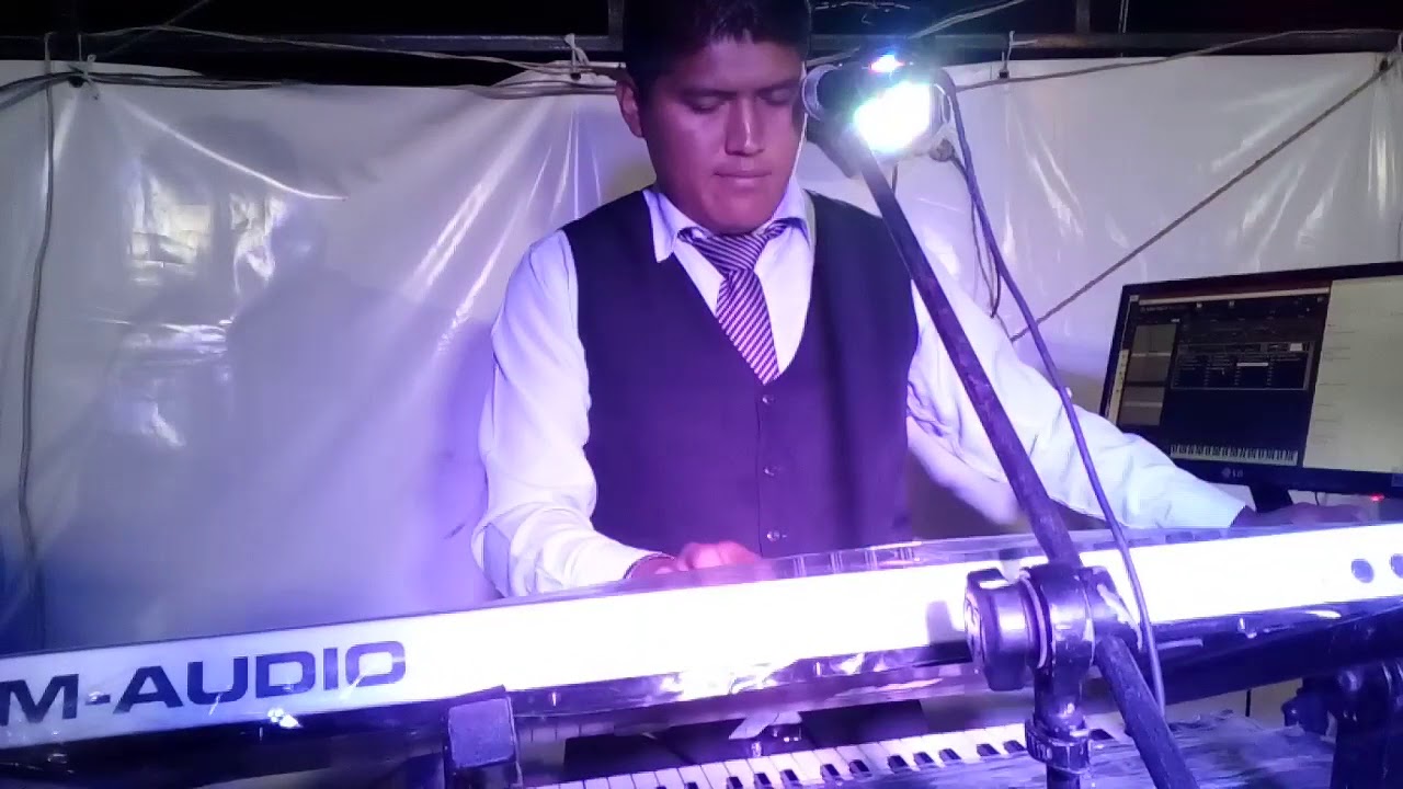 La Bukana Orquesta en vivo - Huayku Pata- en en Santa Isabel de Atuntaqui