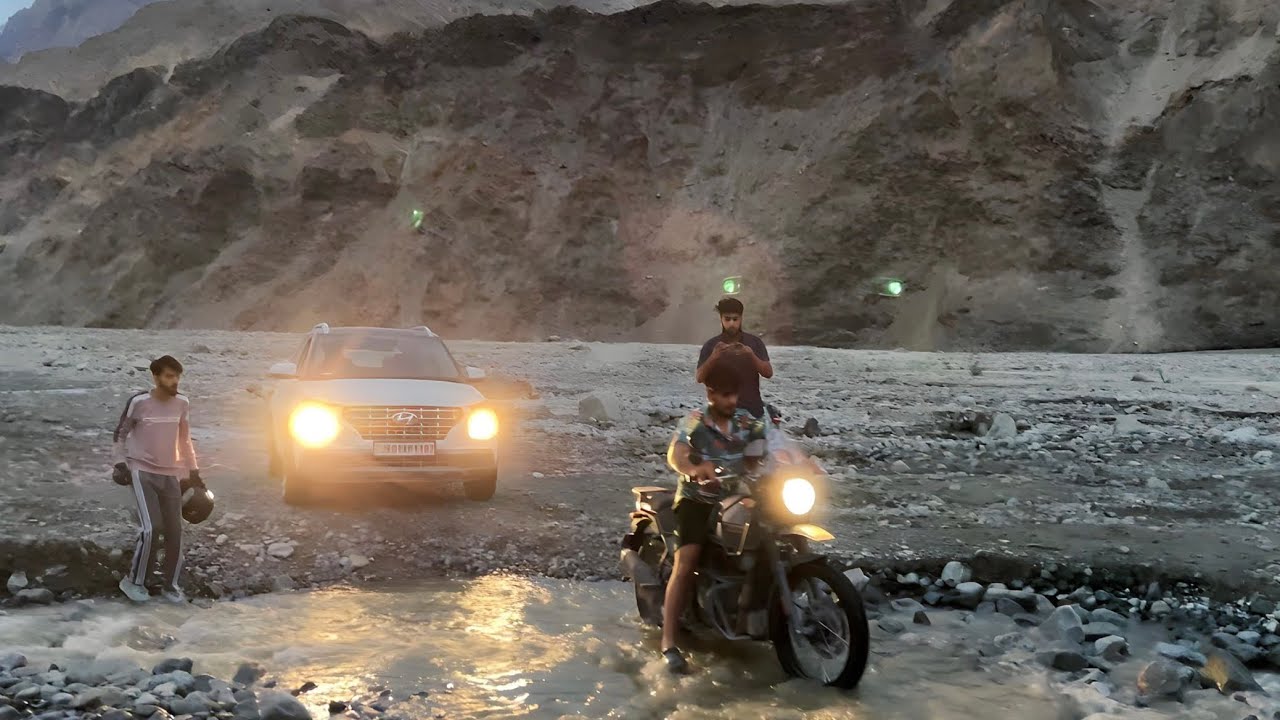 Desert m Khogaye😭Toughest day of our trip🥶🙃Ep4 Nubra to Pangong lake.
