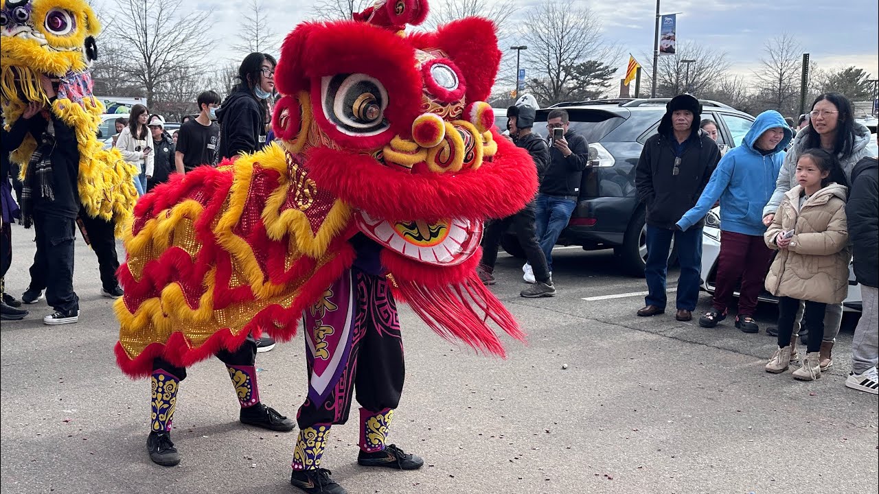 Nóng! Múa Lân ở Eden Center 2026 có gì lạ ? Việt Gian Đần Xí Fân núp lùm phá hoại cộng đồng VN ? 