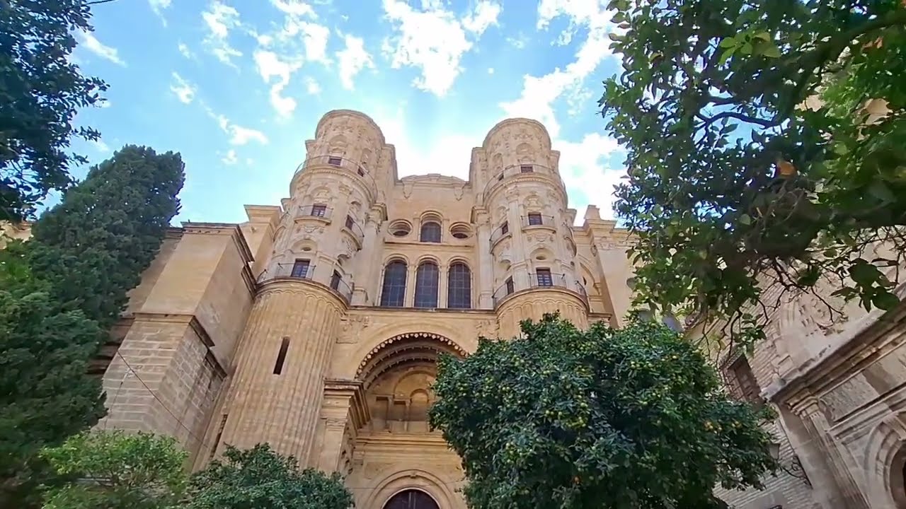 VISITING MALAGA'S HISTORICAL CHURCHES ⛪️  AND  BRIDGE