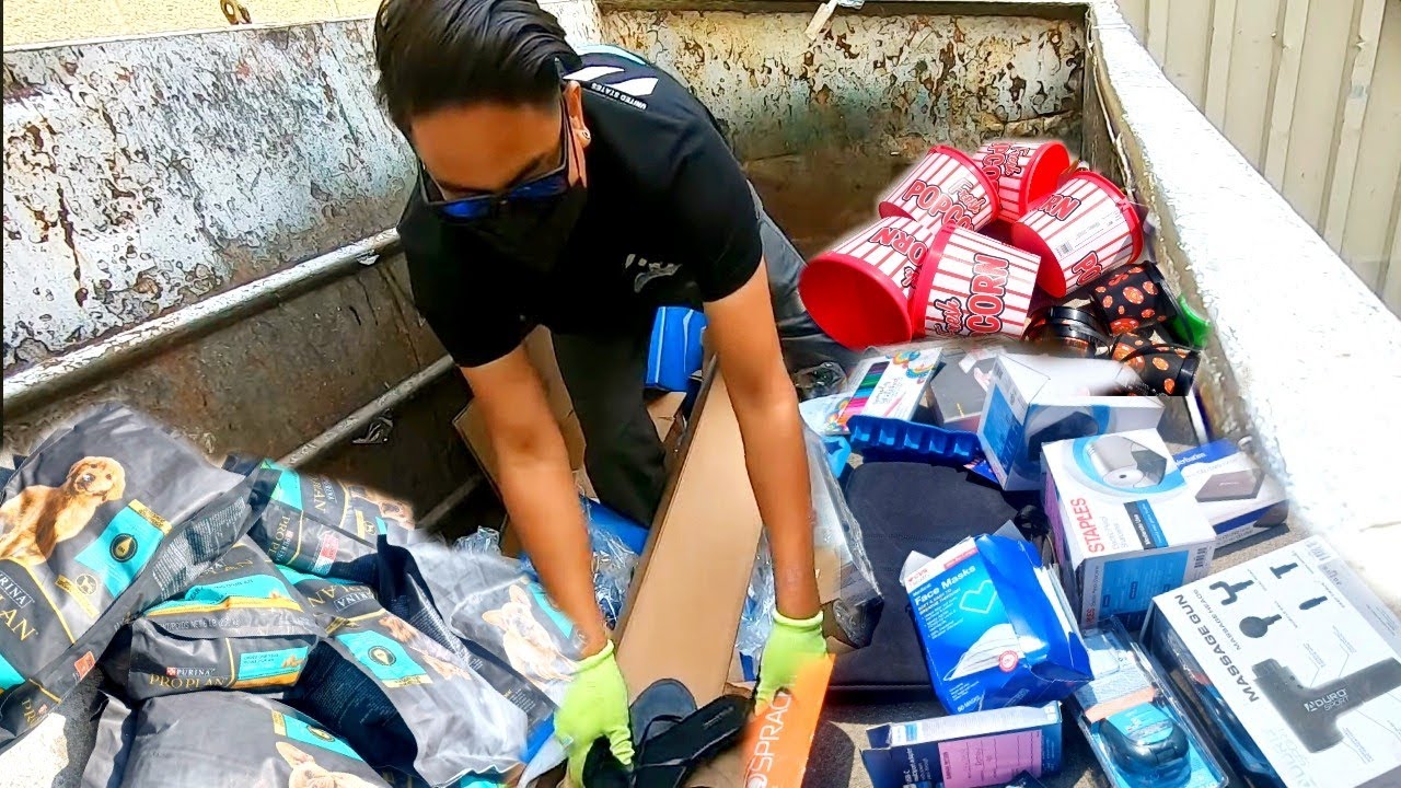 SUPER DUMPSTER 😱🇺🇸 todo lo que TIRARON las TIENDAS estaba NUEVESITO#loquetiranenusa #dumpsterdiving