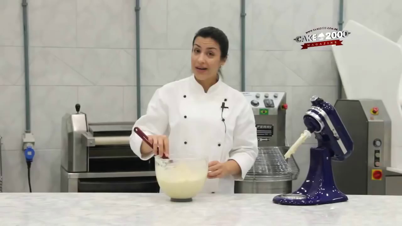 O Vídeo Bolo Veludo Branco tem essa Receita Atualizada | Bolo Amanteigado  | Dicas da Chris Ep. 1