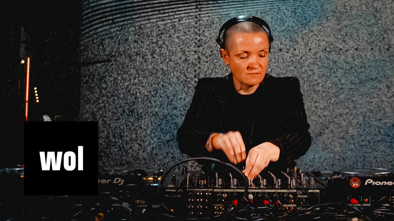 Flore | DJ set from the Atelier des Lumi&egrave;res in Paris