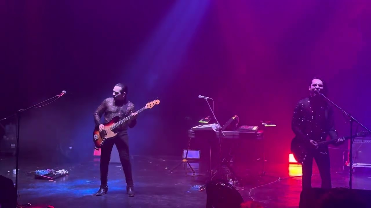 Twin Tribes - Lobo-Hombre en París en vivo Circo Volador CDMX