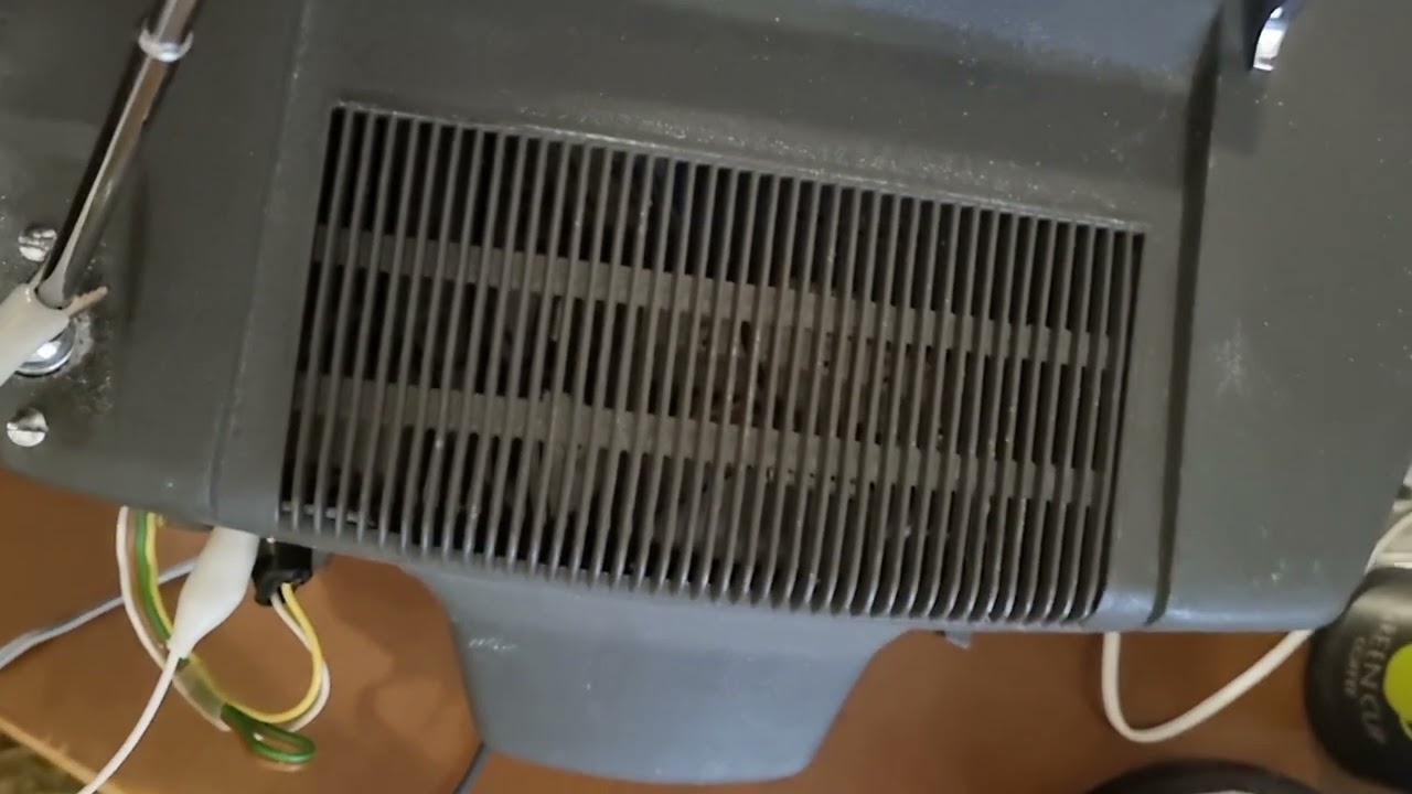 Chico Imperial Fernseher mit Elektronen Röhren.