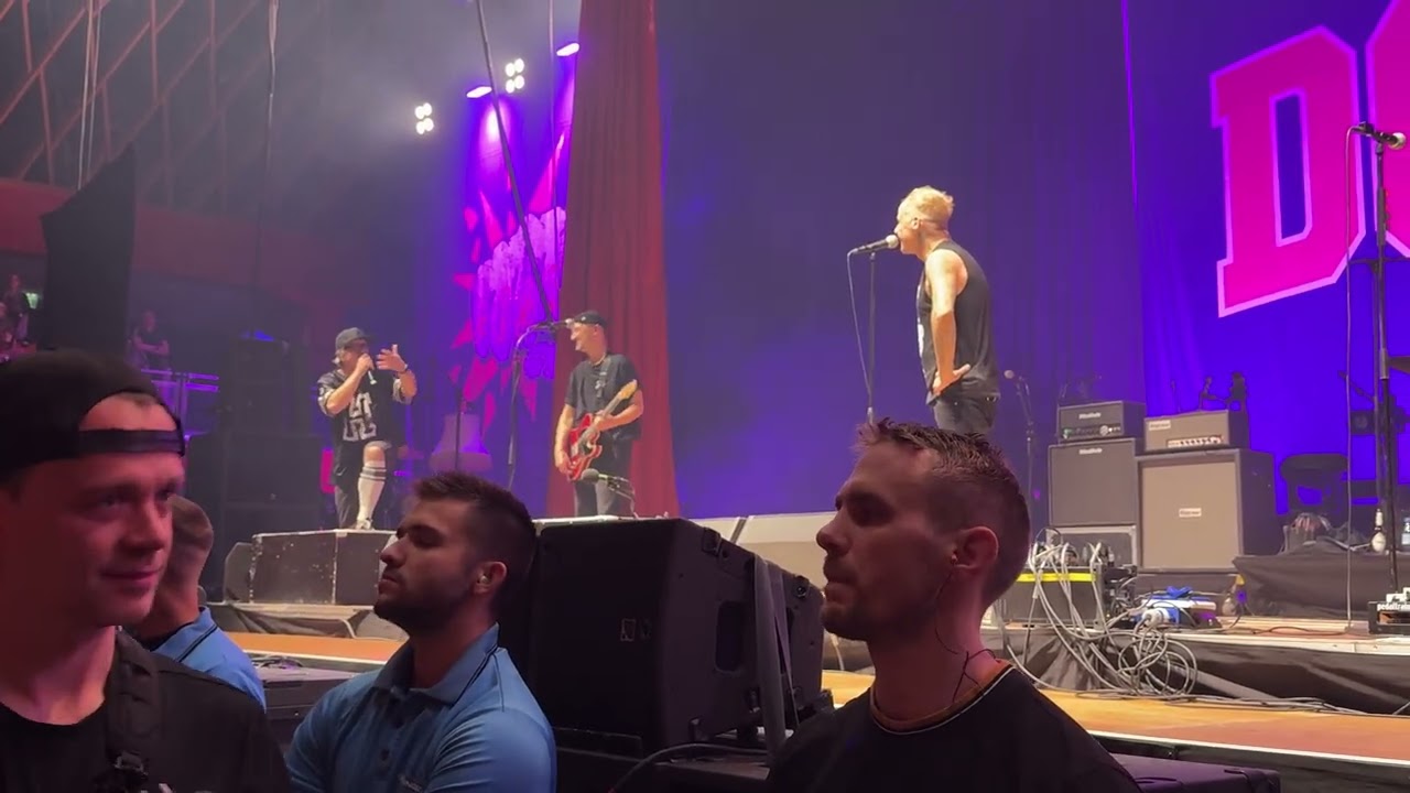 Donots – Song 2 (feat. H-Blockx) (21.11.2025 – Münster, Halle Münsterland)
