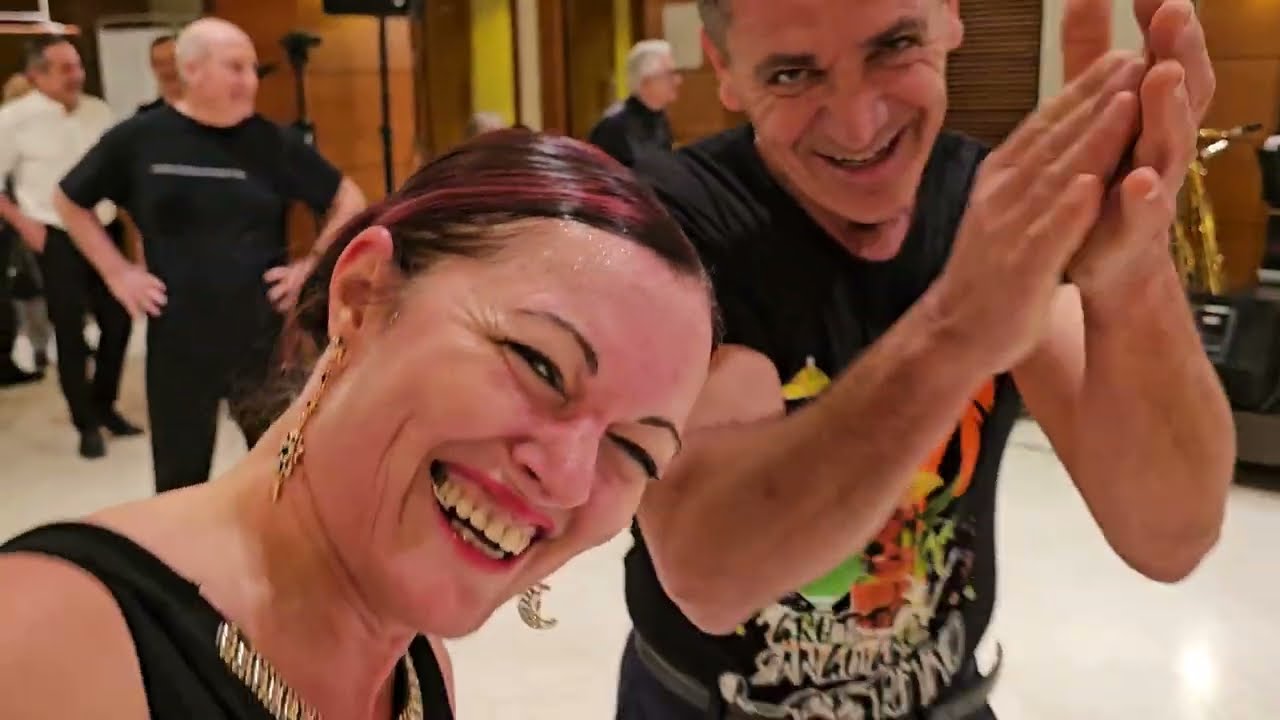 SERENELLA polka di Casadei ballata da VALERIO e MARTA con l'orchestra LA NUOVA ROMAGNA FOLK