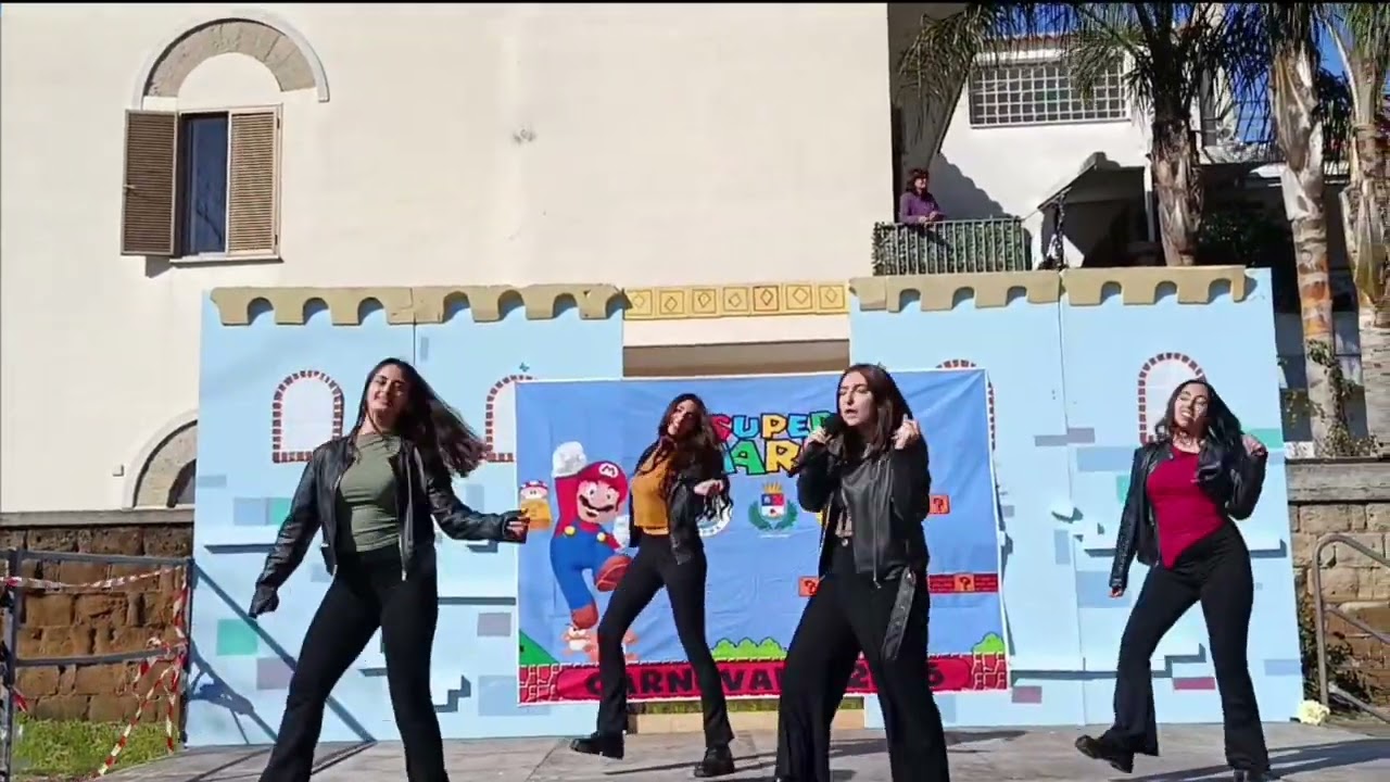 Anita Orfano in Breaktrhu, corpo di ballo Happy Dancing, carnevale Cappella 2026.
