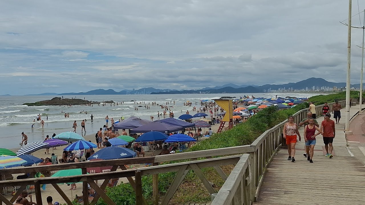 Domingo movimentado nesse feriado Carnaval Navega..Navegantes SC 