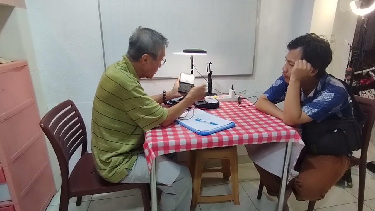 Điện tử học cho mọi người. Tìm hiểu máy đo VOM, và các linh kiện cơ bản. Người kể: Vương Khánh Hưng