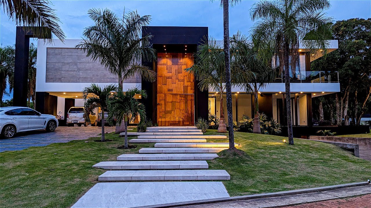 Casa de Lujo en Venta, Condominio Bosques Guembe - Santa Cruz de la Sierra, Bolivia.