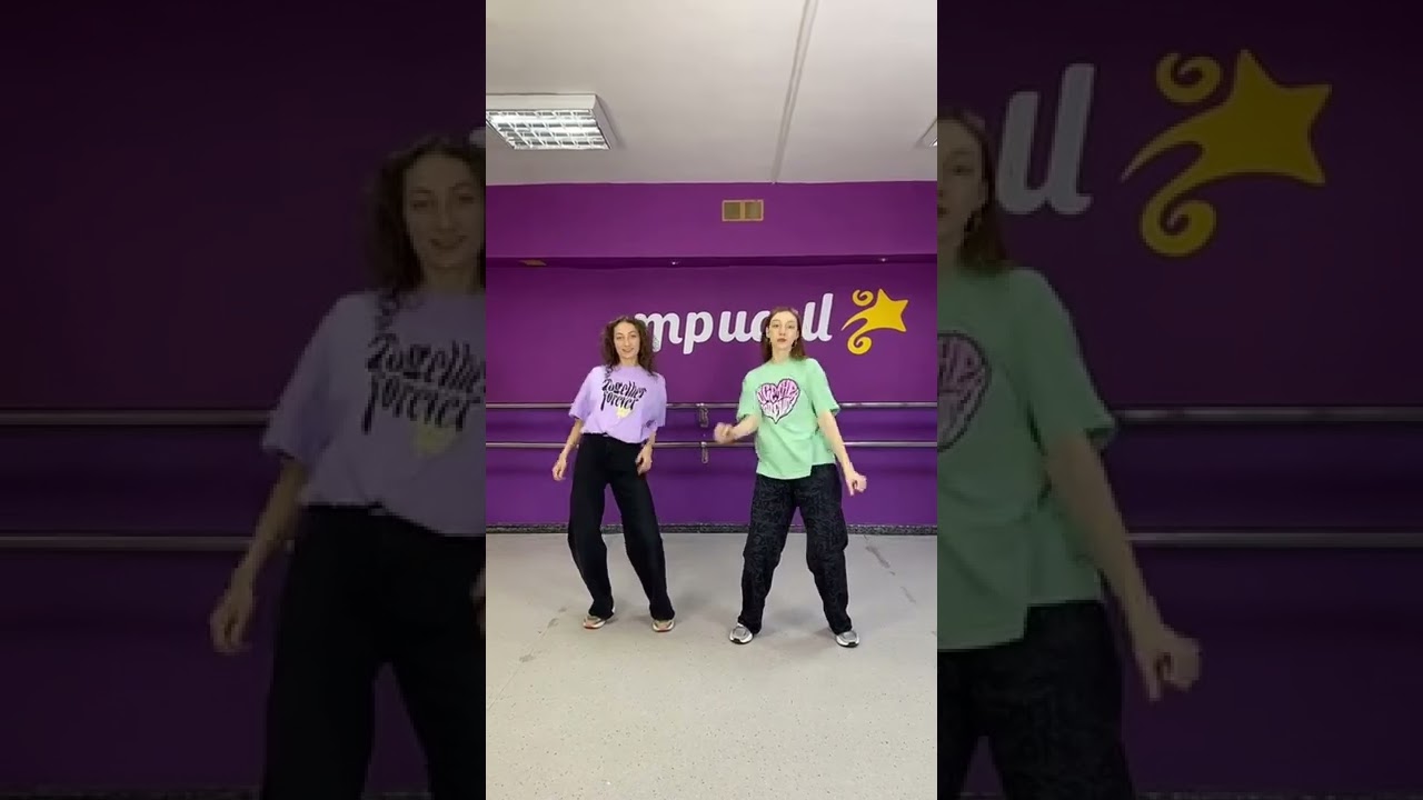 повторяй за нами!🕺#триаш #танцы #дуэт #dance #triash