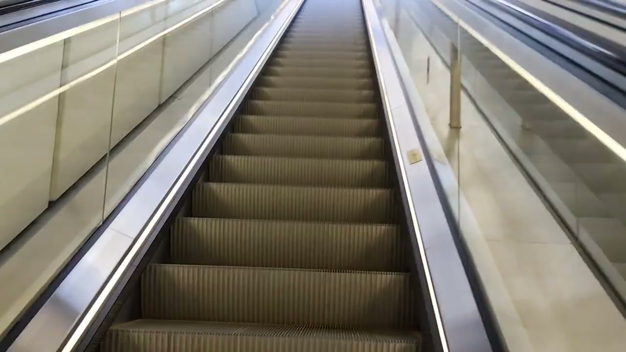 Metro train now station 