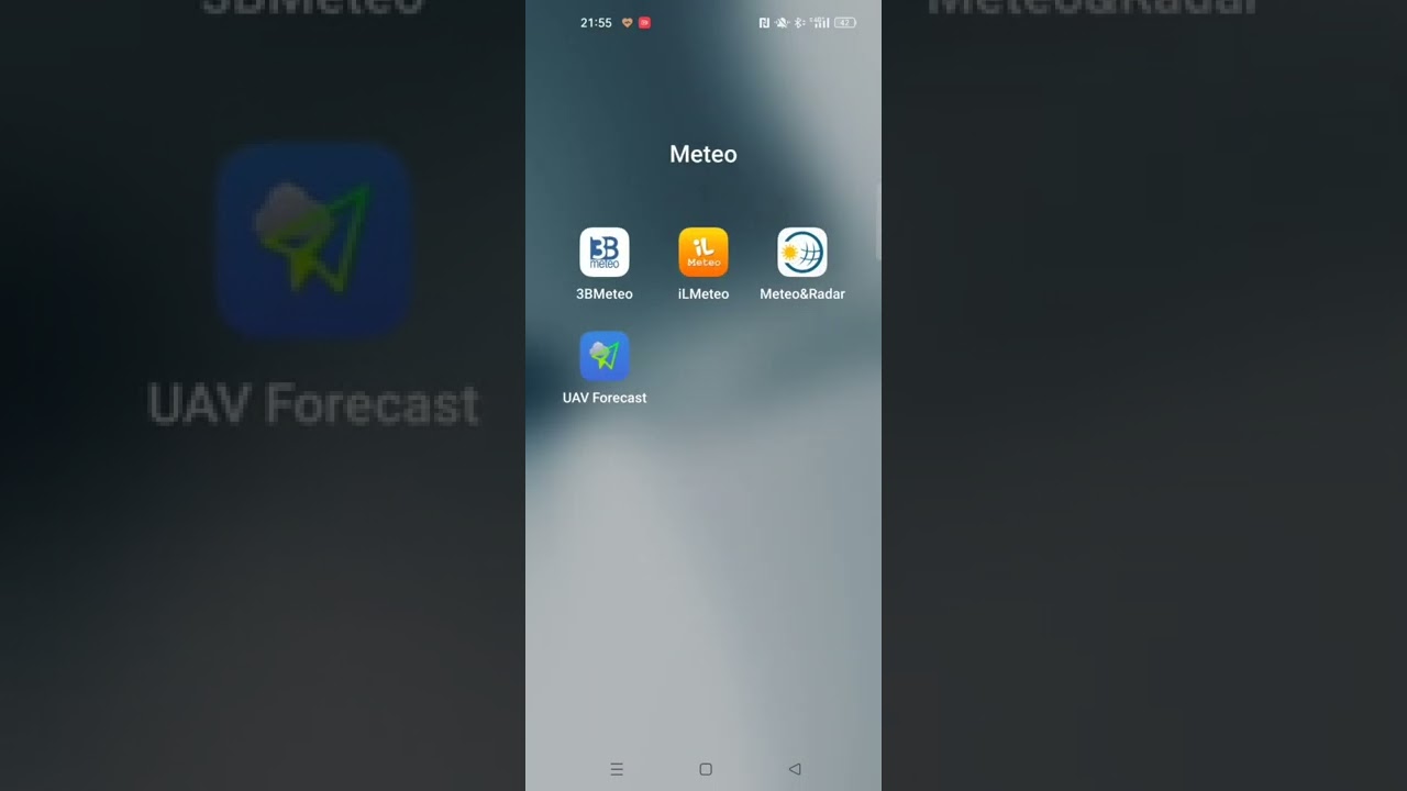 Come spostare e creare una cartella con le icone delle applicazioni in uno smartphone android.