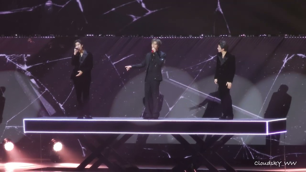 [260215] แทงข้างหลัง...ทะลุถึงหัวใจ - Focus Gemini Phuwin #RISERCONCERTD3