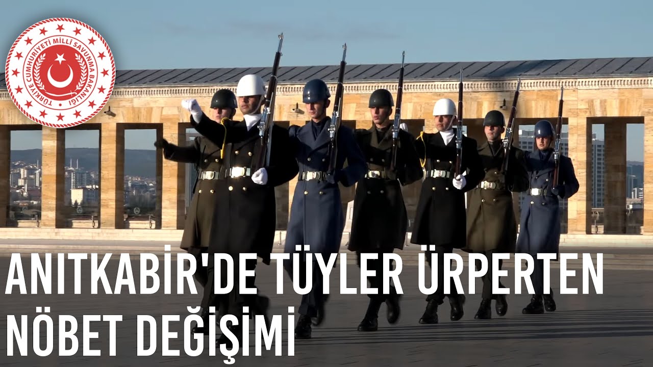 #Anıtkabir’i Ziyaret Edenlerin Hayranlıkla İzlediği Nöbet Değişimi
