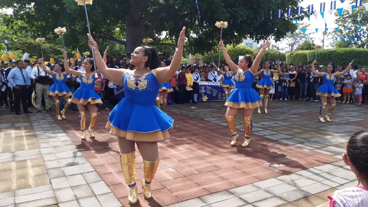 Cachiporristas del Instituto Nacional de El Rosario 15 de Septiembre de 2019