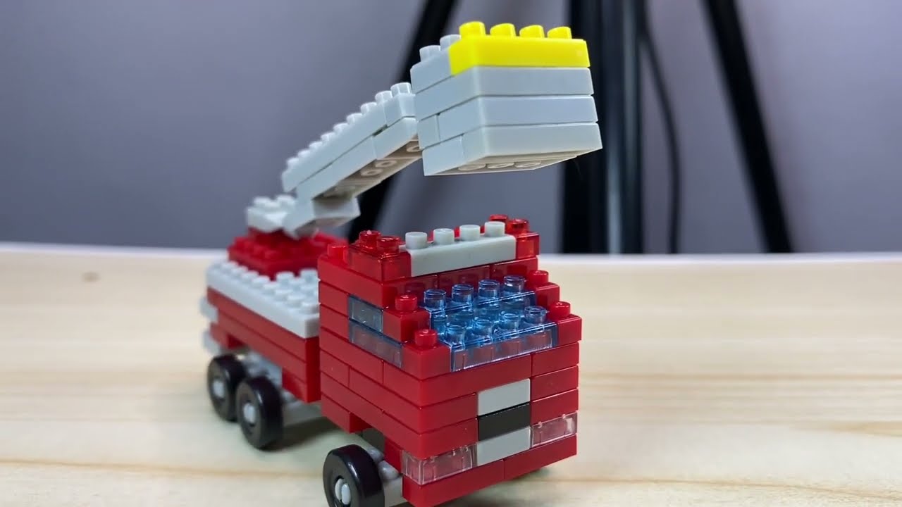 ASMR Unboxing and Building Petit Block. Vroom vroom... The Fire Truck is coming!!!