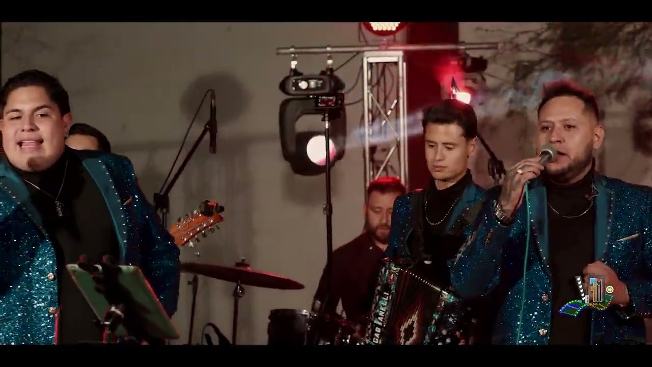 Popurrí los plebes atrevidos(cover live) Nivel Máximo Norteño Banda