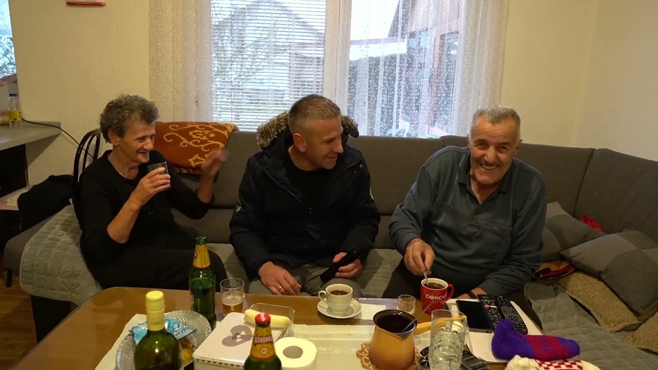 SA SVOJIH ŠESNAEST GODINA PRODAVALA SAM OVCE NA PIJACI