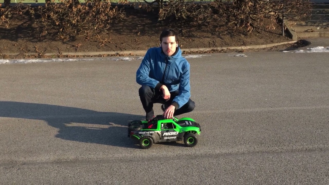 Hithit.cz - Závody FPV RC aut pro malé i velké