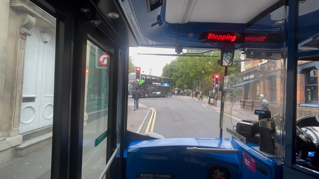 Reading Buses ADL Enviro400 213 (SN11BVU) @20 Reading Station ↪️ Central Reading