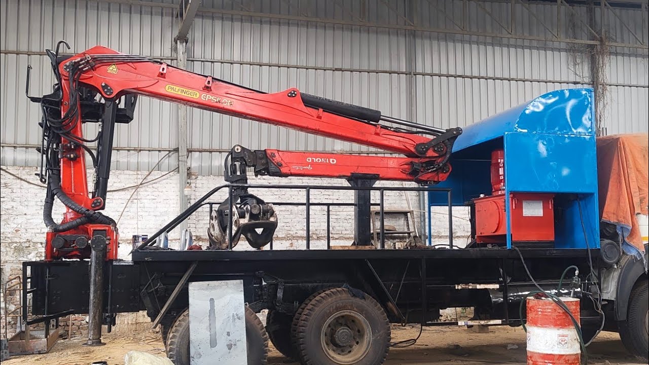 Palfinger truck mounted crane Epsilon #machine  operat with power pack #palfinger #crane #jcb 