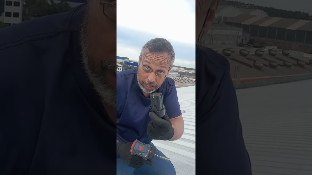 Parafusadeira ECOSEN 16,8v pequena mas guerreira.