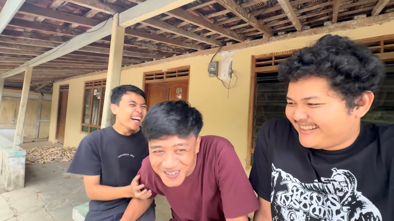 Berkunjung ke Keraton Raden Mas Tova Veno Sang Bangsawan Gunung Kidul