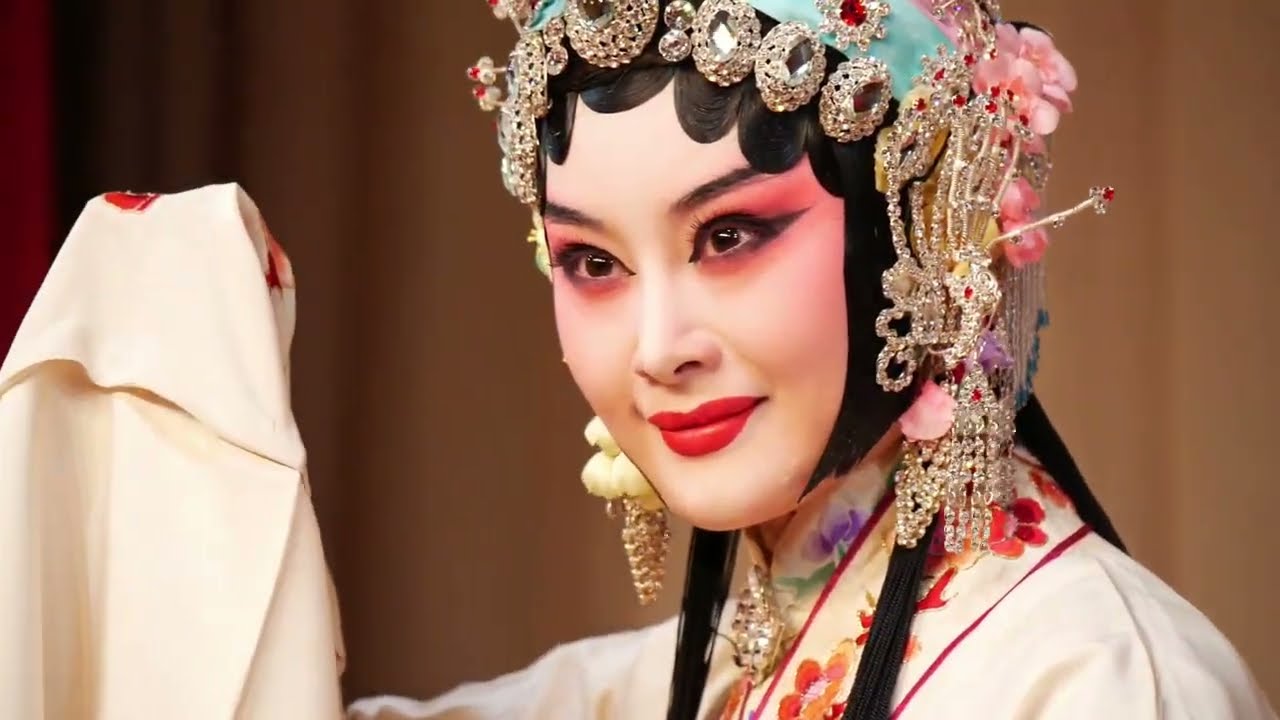 Explore Peking Opera Roles
