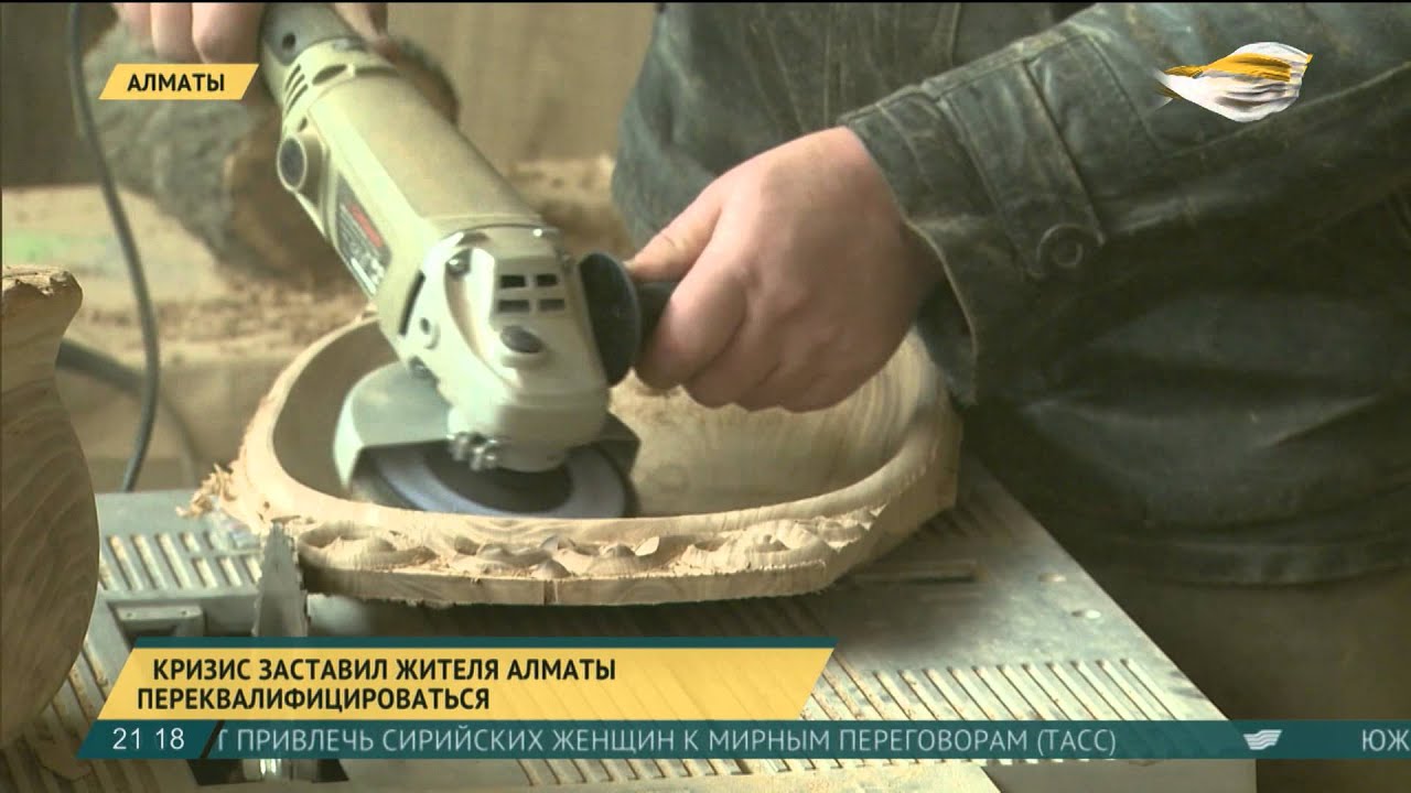 Житель Алматы переквалифицировался из столяра в художника