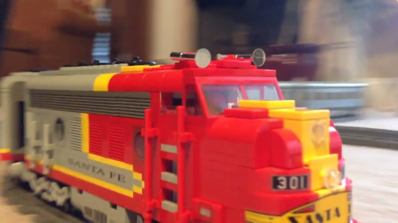LEGO Santa Fe Super Chief Passenger Train complete 10020,10022,10025 around the house