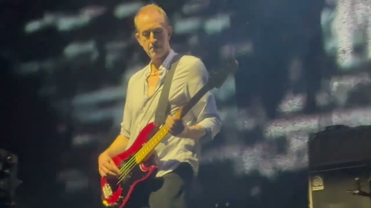 Suede - Trance State (Mat cam)(live) - L’Olympia, Paris, 14 March 2026