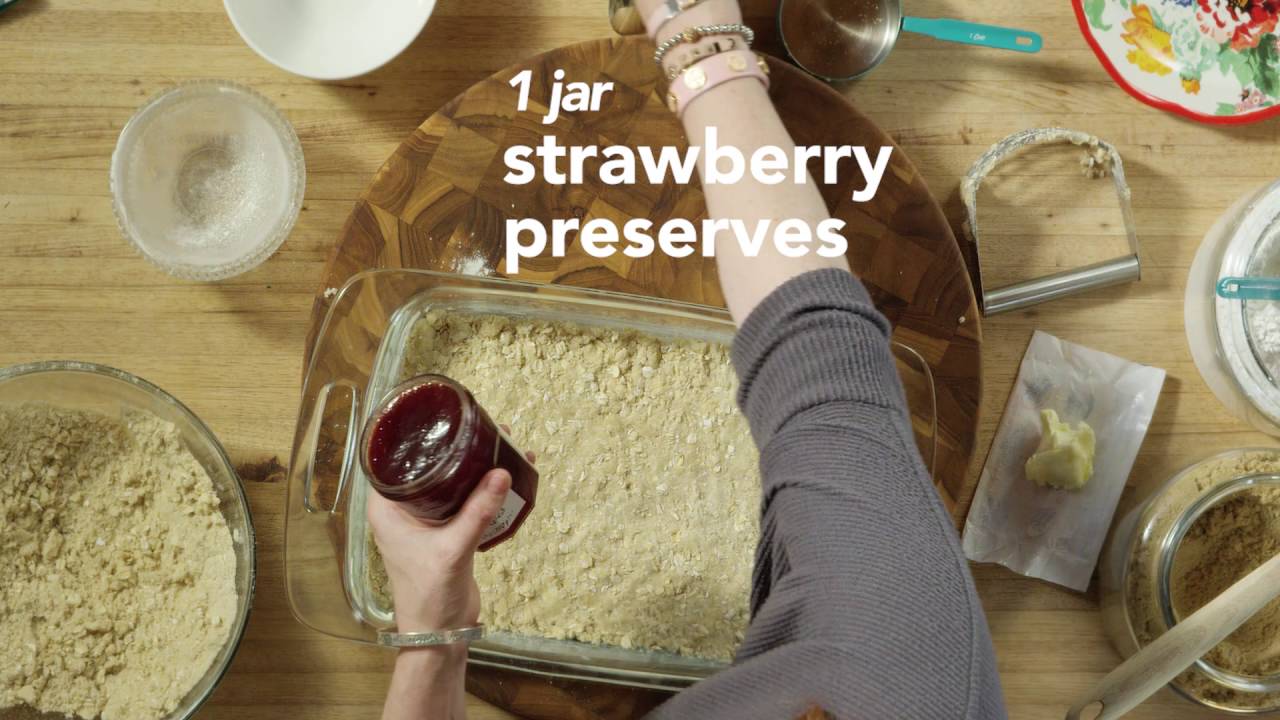 Strawberry Oatmeal Bars