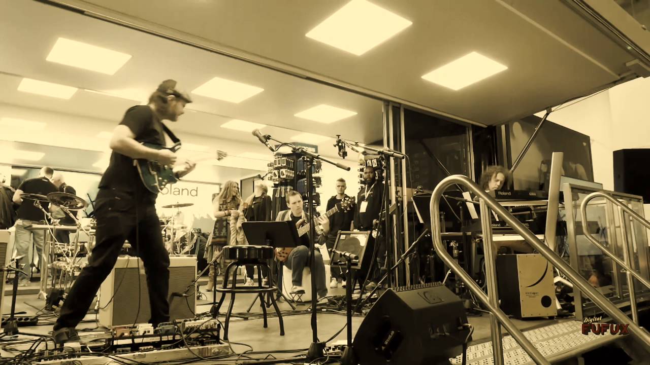 'Al's Blues' Live at FFMM 2016 (Alex Hutchings Band)