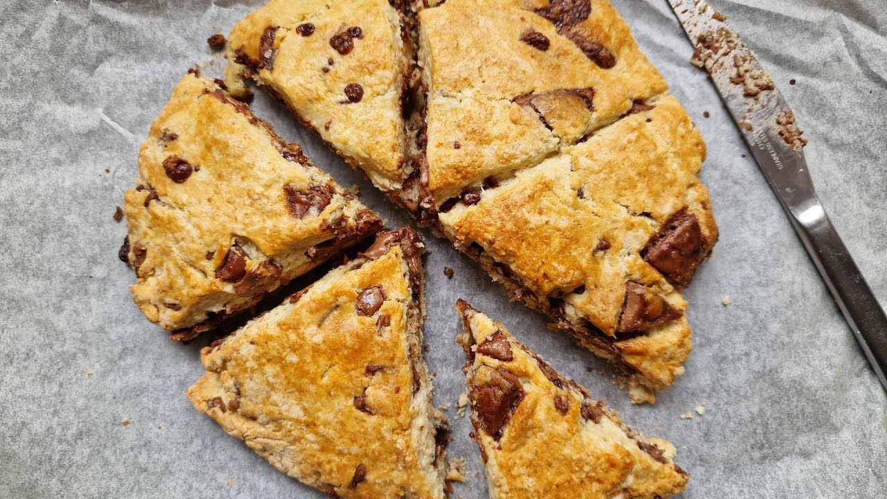 Chocolate Easter Egg Scone Cake 🍫 🐣 