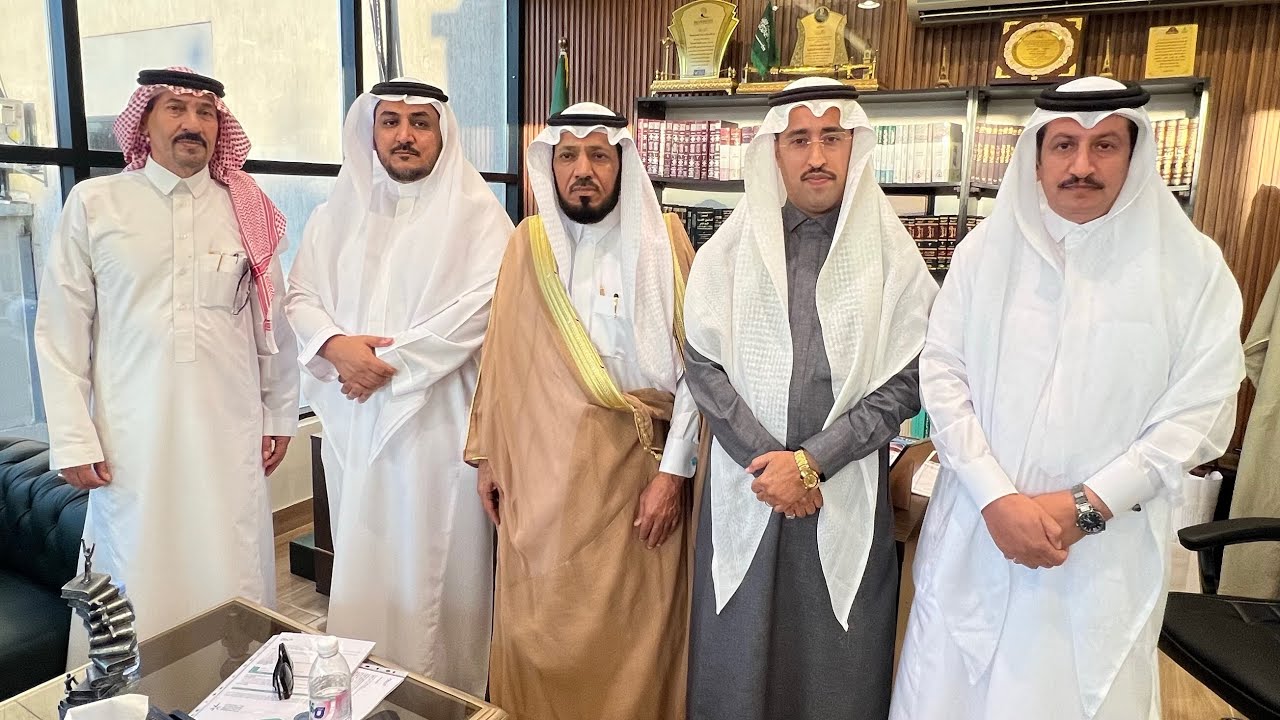 تدشين صندوق قبيلة الحسين بشكل رسمي ضيافة المحامي طارق الحارثي للشيخ محمد عبدالعالي وأعضاء الصندوق