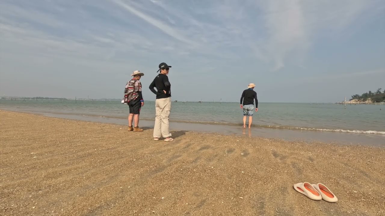 福建泉州:到崇武古城转转！再到千年古刹看看！最后去风车岛近距离看大风车真的是大👍👍👍