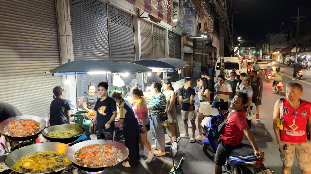 Sold Out in 1 Hour! 300 Kg of Fried Chicken For Huge Crowd of People Queuing Up | Thai Street Food
