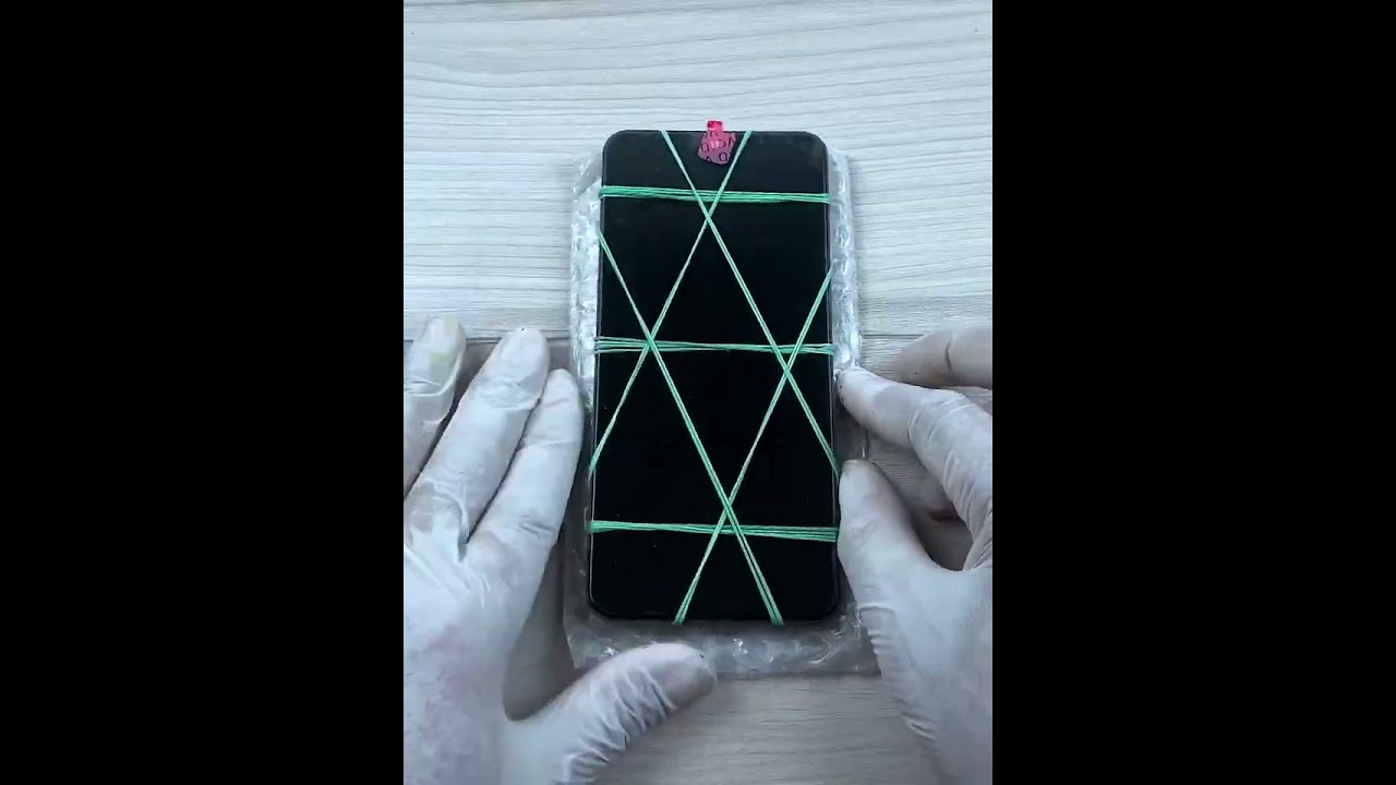 This phone looks like garbage, now click it, or I will get a new phone made, full video click it 📱