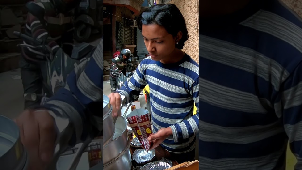 Момо с курицей на пару в Дели, Индия 🇮🇳