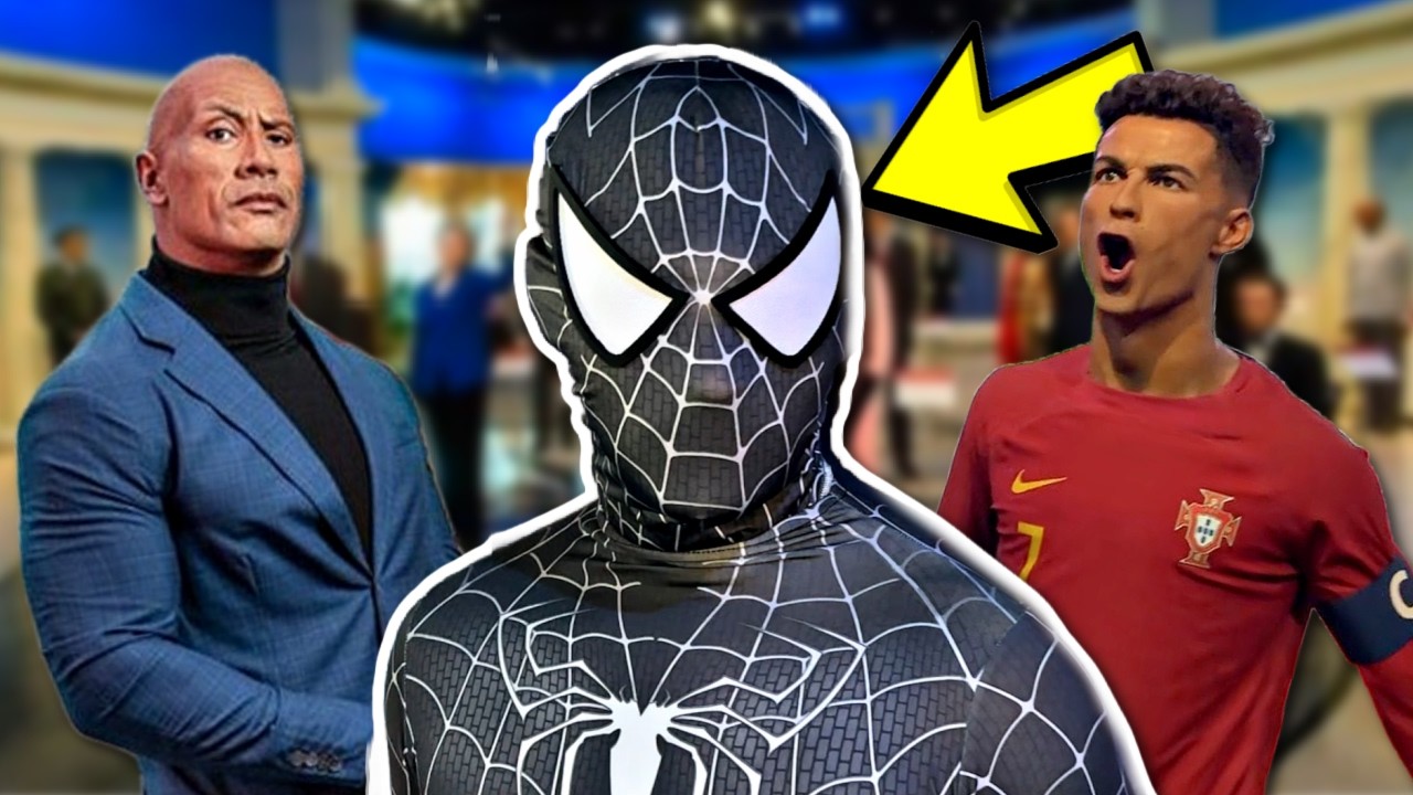 Pretending To Be A Wax Figure In Wax Museum