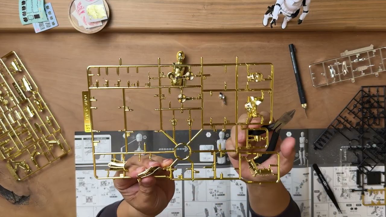 C-3PO (STAR WARS) / PLAGOLD TIME