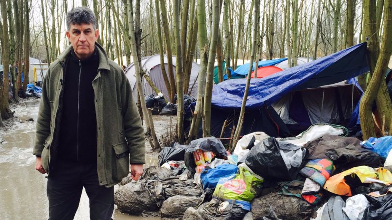 Dunkirk: First MSF emergency migrant shelters in France
