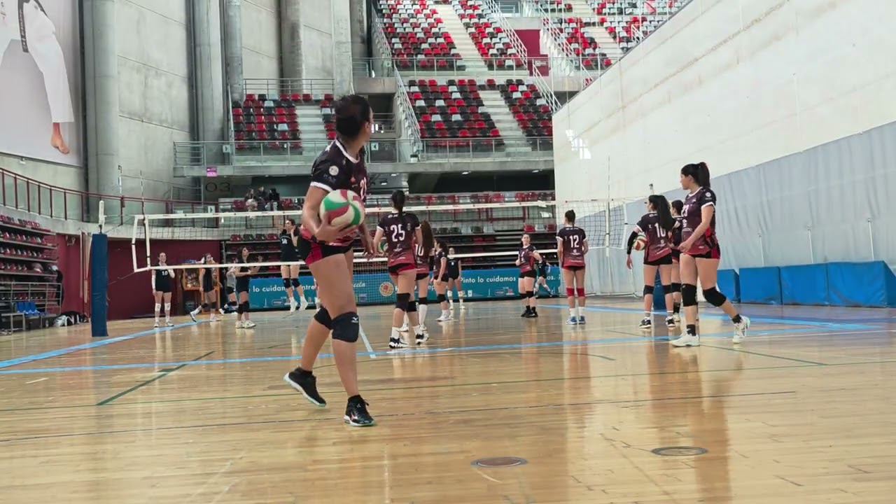 Pinto VS IE University voley